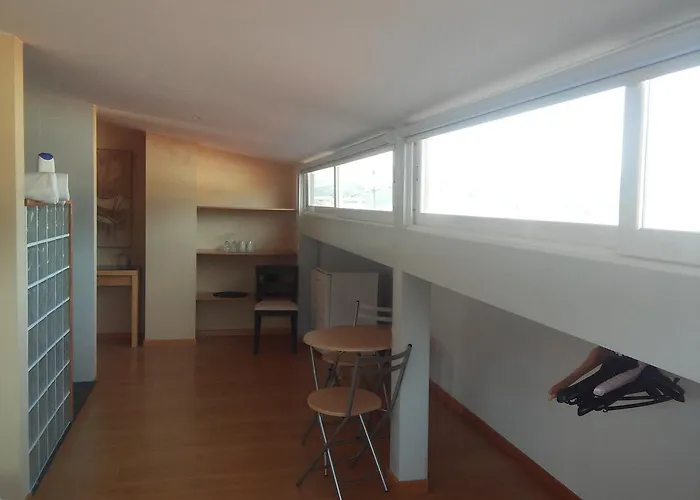 بيت ضيافة Penthouse - Cost *